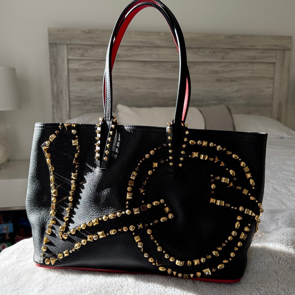 CHRISTIAN LOUBOUTIN Cabata Small Love Calf Paris Tote Bag studded stud sparkly - Picture 2 of 16